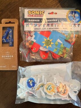 Sonic Theme Bday Banner, Cupcake Toppers & Candle